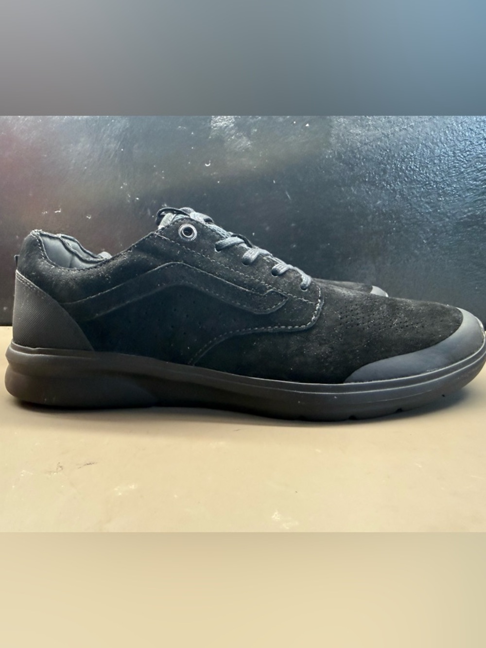 New w/ Box VANS ISO Perf + (Nubuck) Black Black UltraCush Sneakers Size Men 13